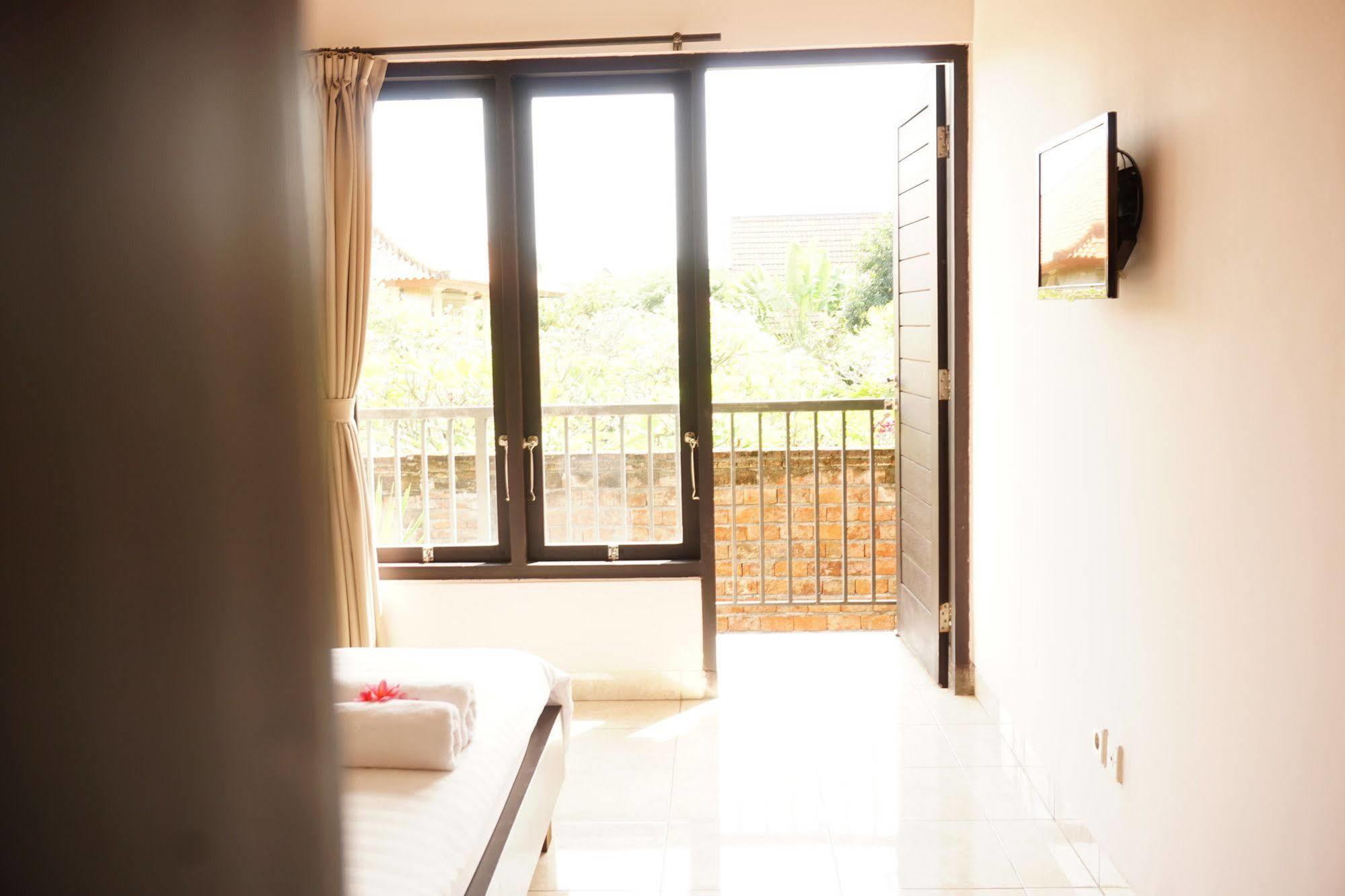 Cameng Homestay Denpasar Kültér fotó